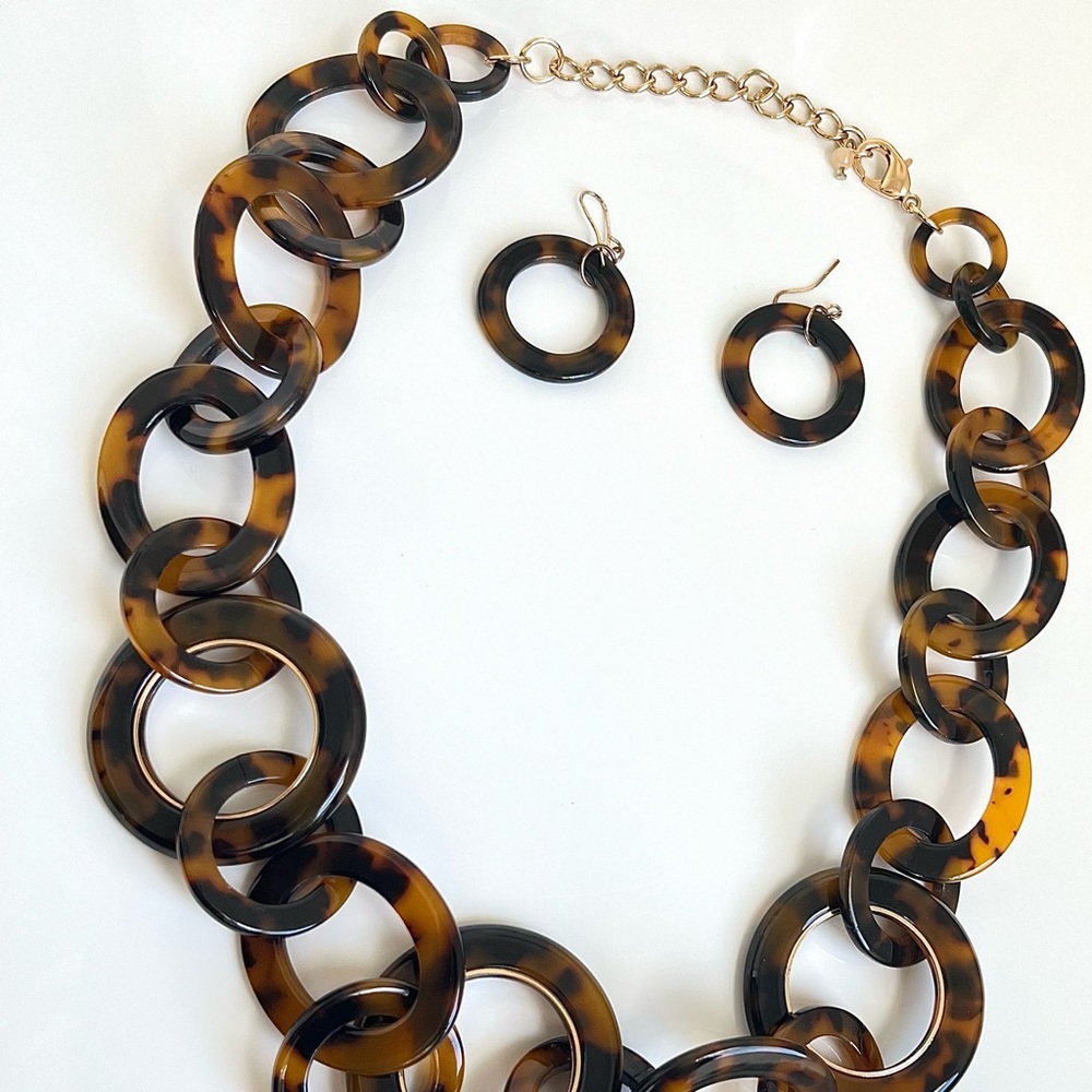 Chunky Tortoise Shell Necklace & Earring Set - Picture 3 of 6